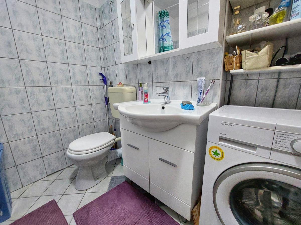 Dubravka Apartment Pula Bagian luar foto